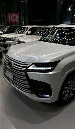 Lexus LX